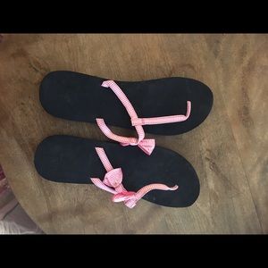 Hollister sandals